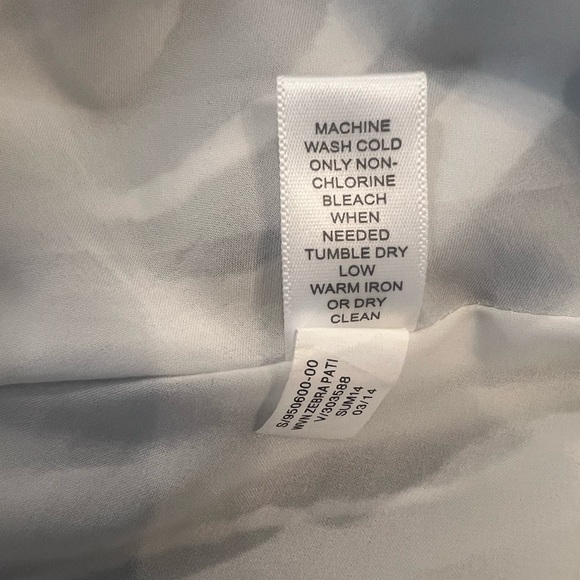 Banana Republic Zebra Print Skirt-Size 12 - Picture 7 of 8